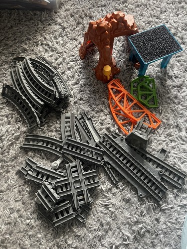 Thomas tank trackmaster busy - trackmaster,