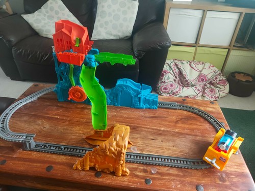 Thomas and friends - friends, trackmaster