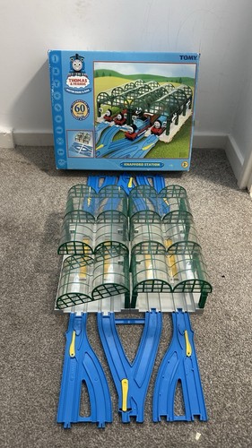 Knapford station trackmaster - knapford,