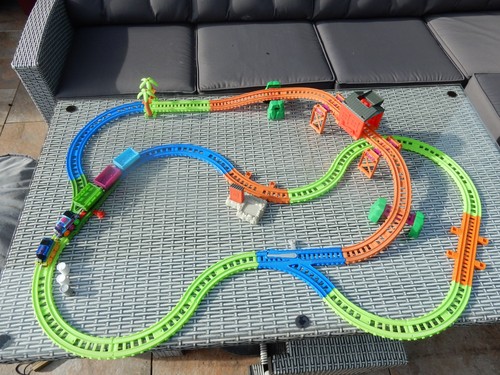 Thomas friends trackmaster - thomas,