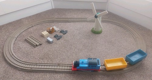 Thomas friends trackmaster - thomas,