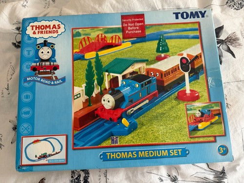 Tomy thomas medium - thomas, set