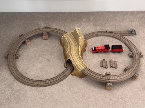 Rare thomas trackmaster james - thomas,