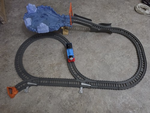 Preloved trackmaster thomas - trackmaster,